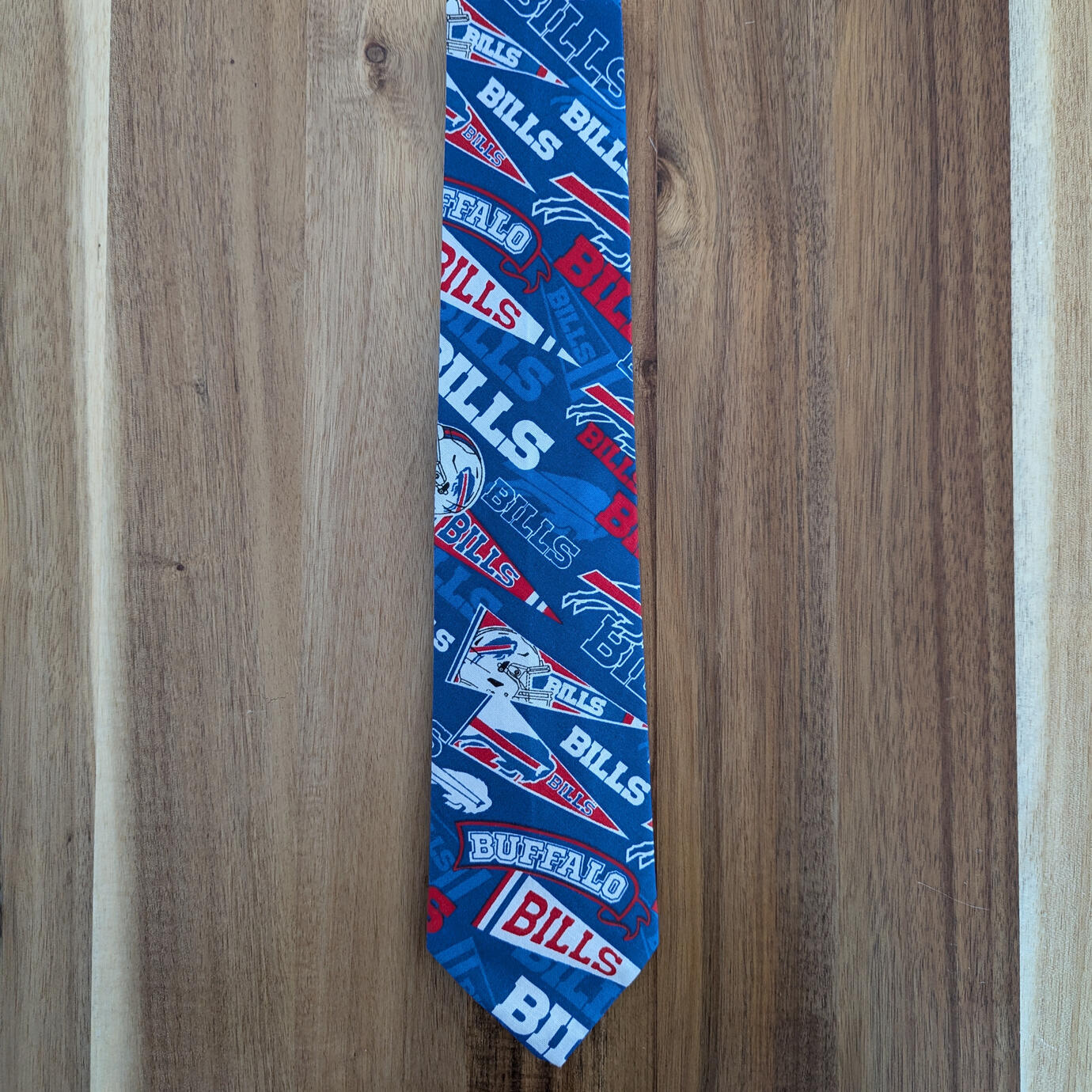 Buffalo Bills Pennant Tie